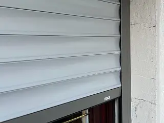 Roma Rollladen in Silber